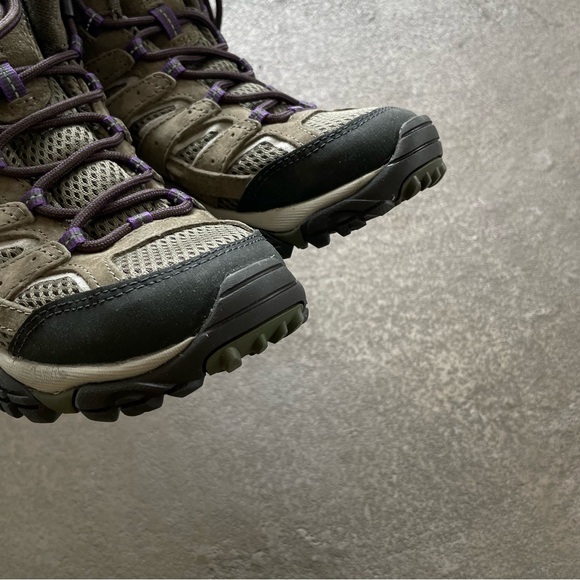 Merrell Women's Moab 2 Vent Mid Hiking Boots in Olive and Purple Laces - Picture 8 of 12